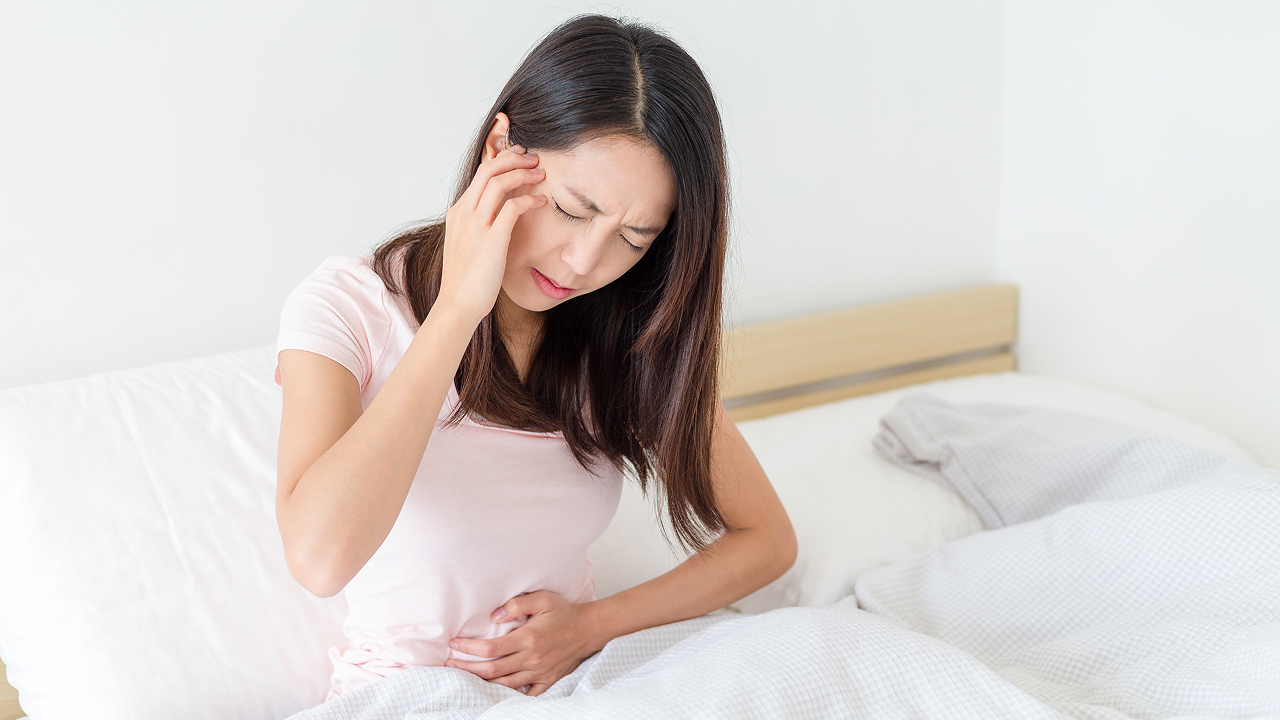 seorang wanita mengalami morning sickness